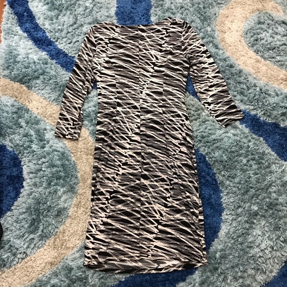 Anne Klein dress - Picture 2 of 6